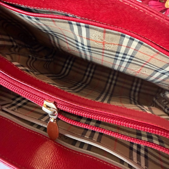 ✋🛑Price Drop ✋🛑AUTHENTIC SANYO SHOKAI BURBERRY LEATHER SHOULDER TOTE BAG. - Picture 17 of 17